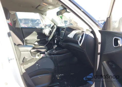 2021 Kia Soul S z USA, uszkodzony, nr VIN KNDJ23AU4M7129471